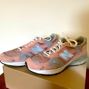 Men’s New Balance Made in USA 920 - Pink Colorway - Lightly Used